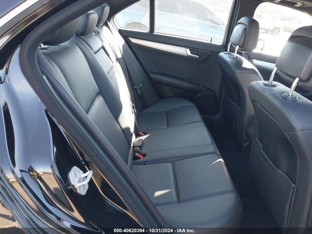 WDDGF8AB7ER318427 Mercedes-Benz C 300 Luxury 4matic/sport 4matic