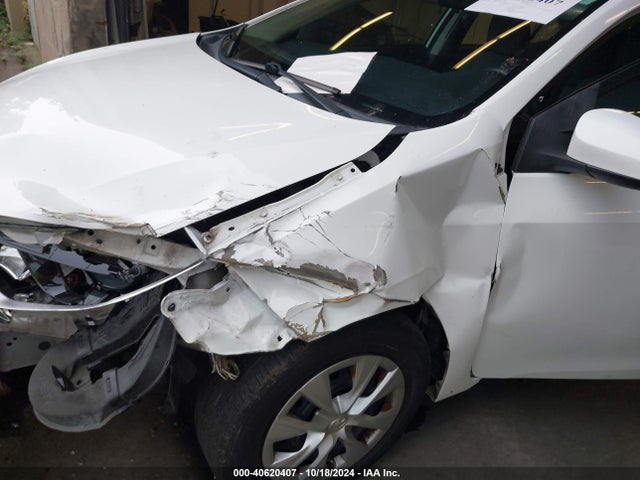 Toyota COROLLA L 2014 5YFBURHE8EP110728 Image 17