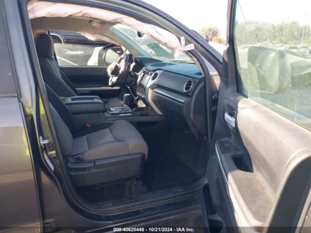 5TFDY5F15HX675692 Toyota Tundra Sr5 5.7l V8