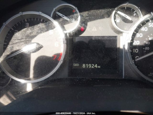 5TFDY5F15HX675692 Toyota Tundra Sr5 5.7l V8