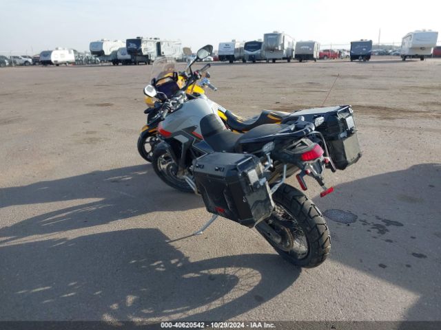 2024 TRIUMPH MOTORCYCLE TIGER SMTC83DE3RTBR6030 Photo 2