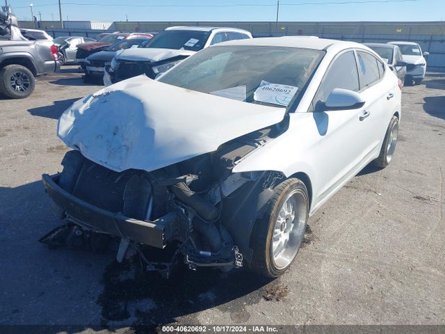 Hyundai ELANTRA SE 2017 5NPD74LF0HH094092 Image 2