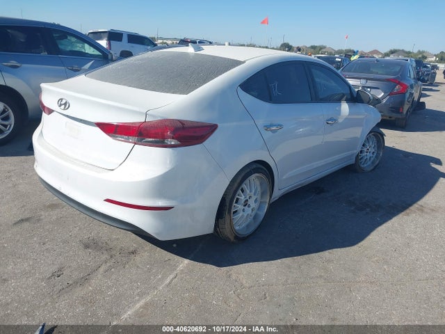 Hyundai ELANTRA SE 2017 5NPD74LF0HH094092 Image 4
