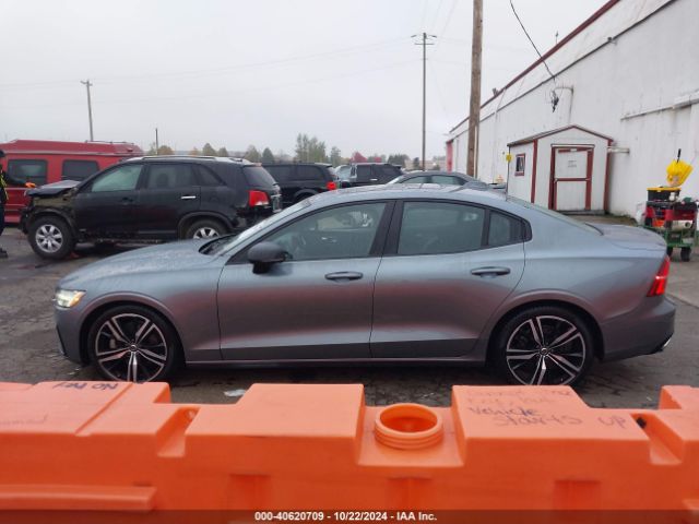 7JR102FM7KG013334 Volvo S60 T5 R-design