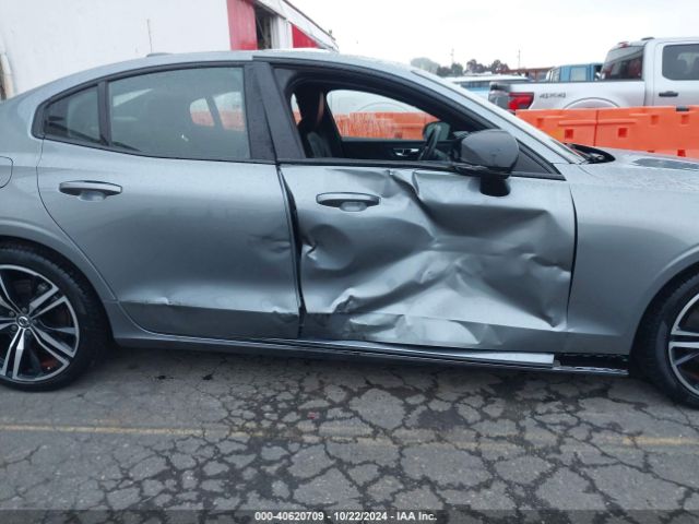 7JR102FM7KG013334 Volvo S60 T5 R-design