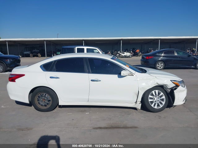 Nissan Altima 2.5 S 2016 1N4AL3AP1GN382079 Image 13