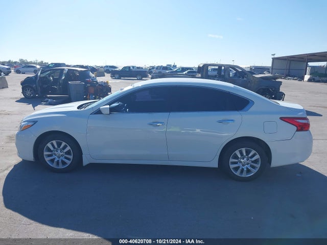 Nissan Altima 2.5 S 2016 1N4AL3AP1GN382079 Image 14