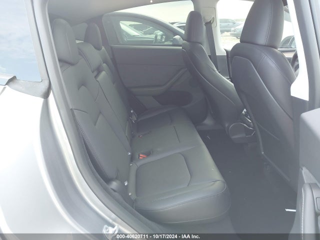 2024 TESLA MODEL Y 7SAYGDEE3RA317778 Photo 7