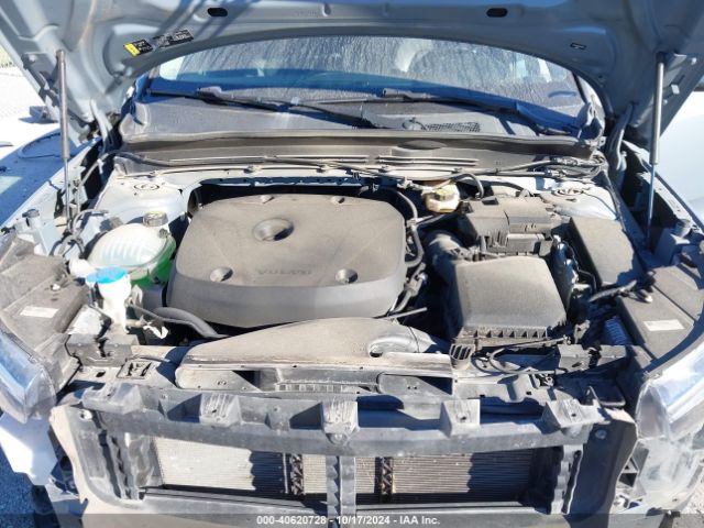 YV4AC2HK8M2607400 Volvo Xc40 T4 Momentum