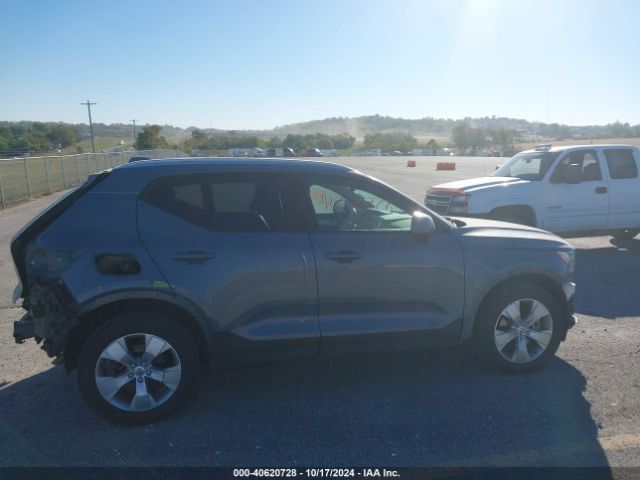YV4AC2HK8M2607400 Volvo Xc40 T4 Momentum