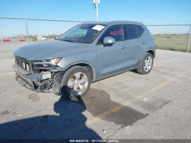 YV4AC2HK8M2607400 Volvo Xc40 T4 Momentum