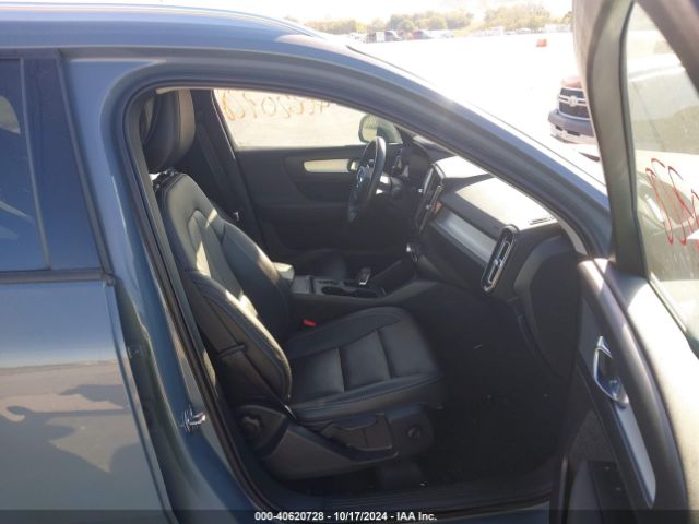 YV4AC2HK8M2607400 Volvo Xc40 T4 Momentum