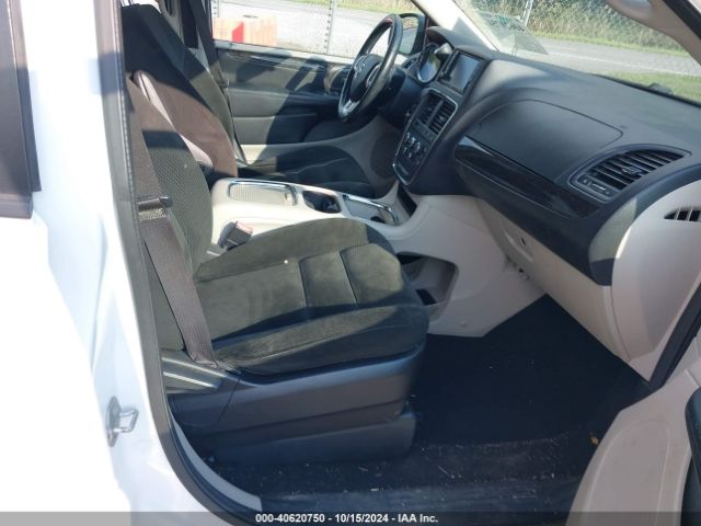 2C4RDGCG0FR744841 Dodge Grand Caravan Sxt