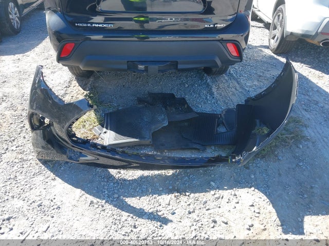 Toyota Highlander Xle 2022 5TDGZRBH2NS247276 Image 12