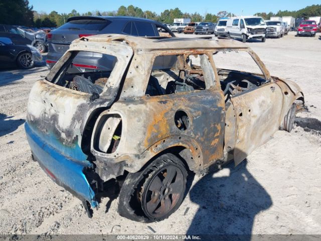 WMWXP5C39H2G60647 Mini Hardtop Cooper