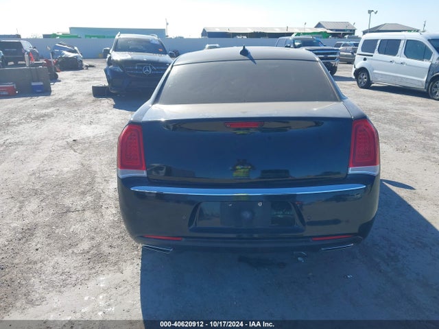 2C3CCAET8GH306497 Chrysler 300C
