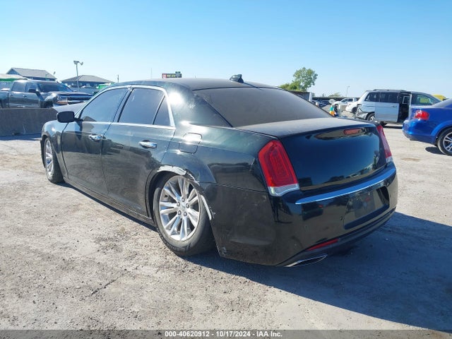 Chrysler 300C 2016 2C3CCAET8GH306497 Image 3