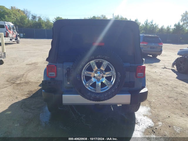 1C4BJWEG5FL582666 Jeep Wrangler Unlimited Sahara