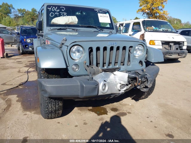 1C4BJWEG5FL582666 Jeep Wrangler Unlimited Sahara