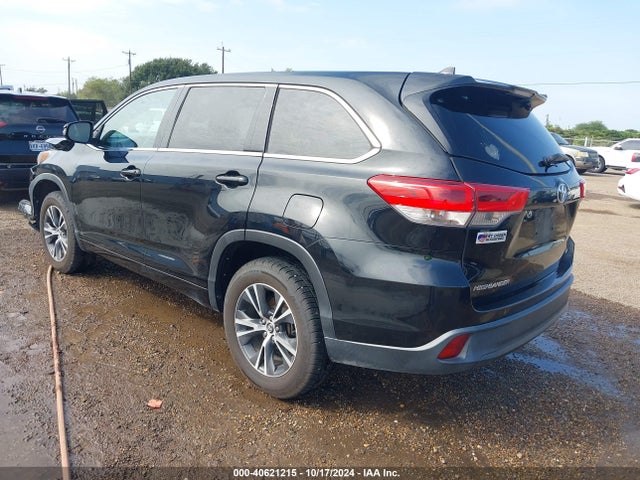 Toyota Highlander Le Plus 2018 5TDZZRFH2JS249137 Image 3