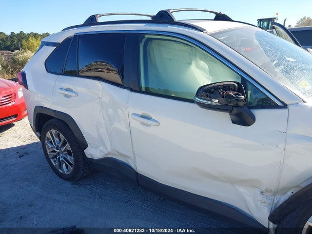 Toyota Rav4 Xle Premium 2019 JTMC1RFV1KD008847 Image 17