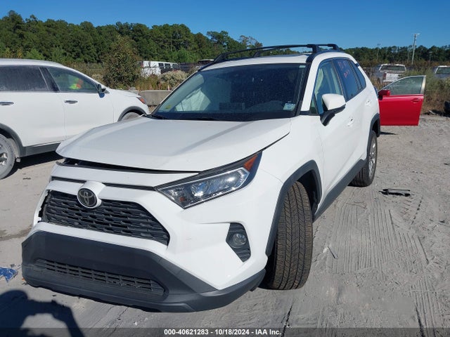 Toyota Rav4 Xle Premium 2019 JTMC1RFV1KD008847 Image 2