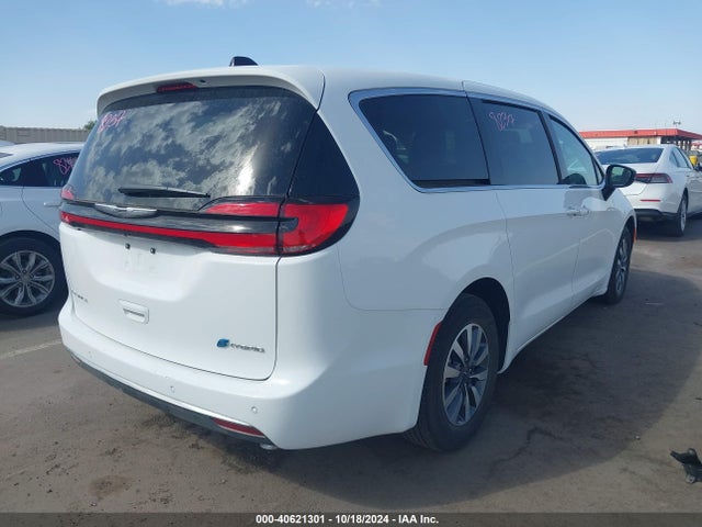 Chrysler Pacifica Hybrid Select 2024 2C4RC1S72RR156641 Image 4