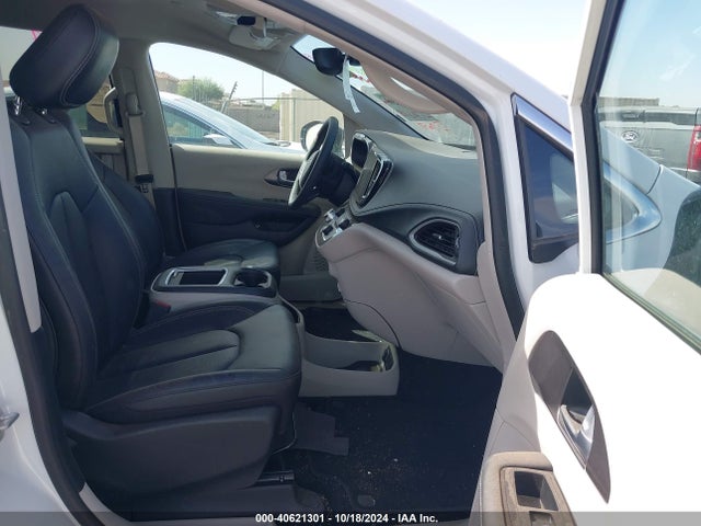 Chrysler Pacifica Hybrid Select 2024 2C4RC1S72RR156641 Image 5
