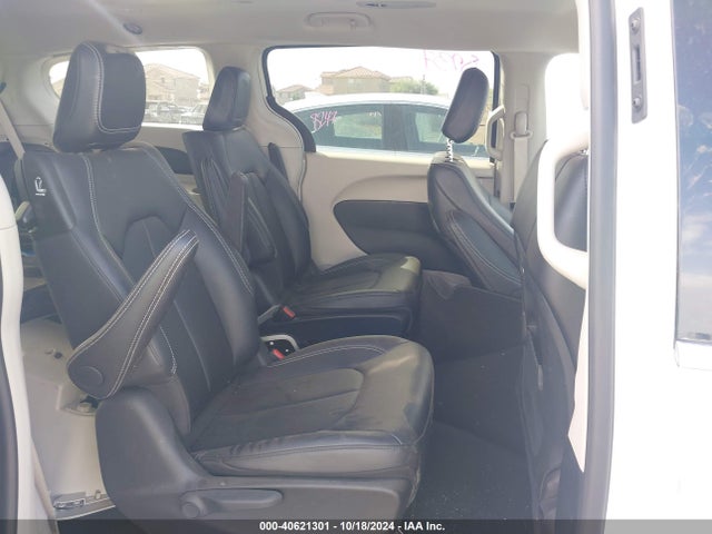 Chrysler Pacifica Hybrid Select 2024 2C4RC1S72RR156641 Image 8