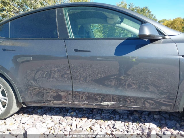 2022 TESLA MODEL Y 7SAYGAEE6NF536343 Photo 5