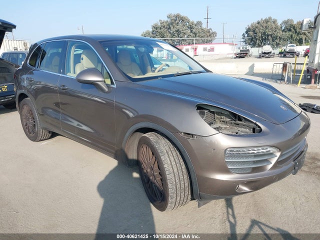 2011 PORSCHE CAYENNE WP1AB2A23BLA44505 Photo 0