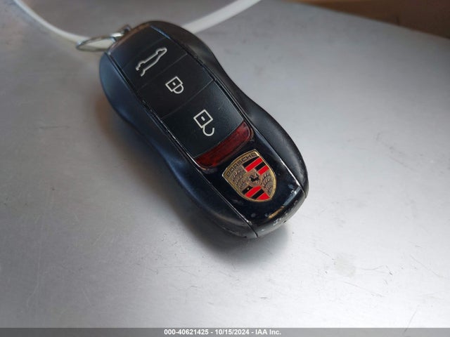 2011 PORSCHE CAYENNE WP1AB2A23BLA44505 Photo 10