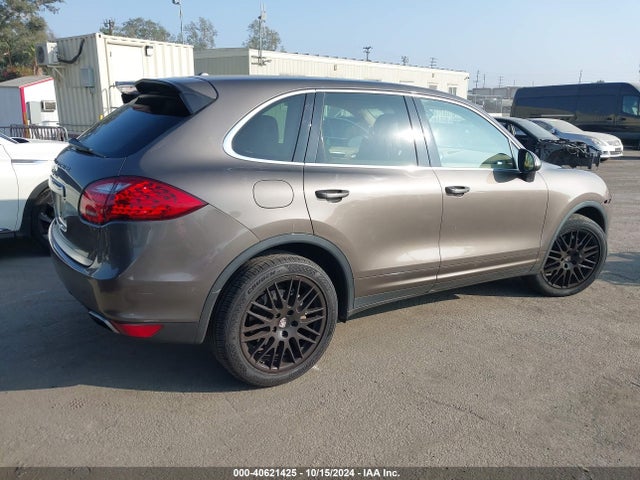 2011 PORSCHE CAYENNE WP1AB2A23BLA44505 Photo 3