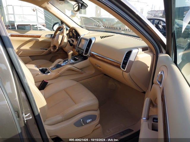 2011 PORSCHE CAYENNE WP1AB2A23BLA44505 Photo 4