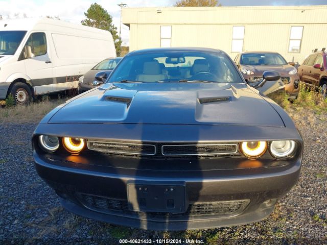 2C3CDZAG0GH290560 Dodge Challenger Sxt