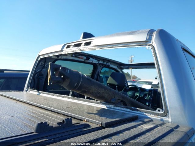 1C6SRFLM6NN230322 RAM 1500 Rebel  4x4 5'7 Box
