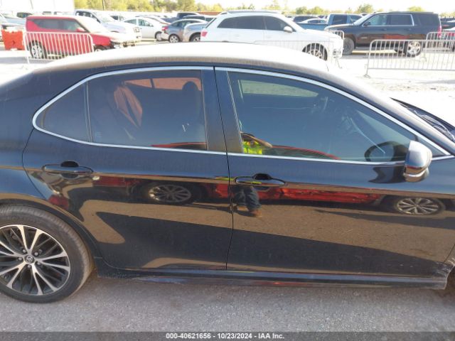 4T1B11HK1JU077838 Toyota CAMRY SE