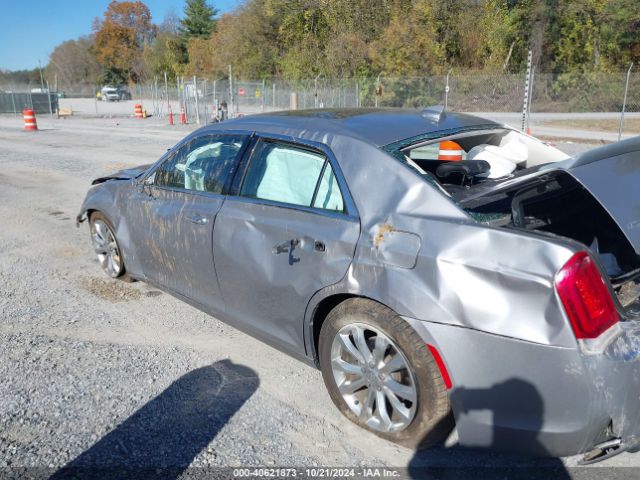 2C3CCAKGXJH268169 Chrysler 300 Limited Awd