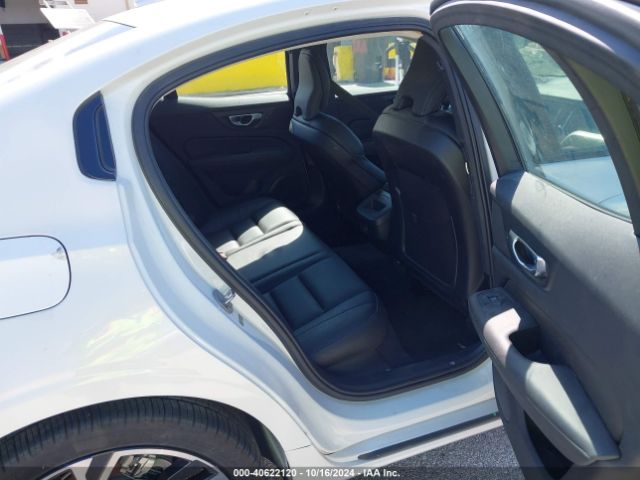 7JRL12TL0RG281251 Volvo S60 B5 Plus Dark Theme