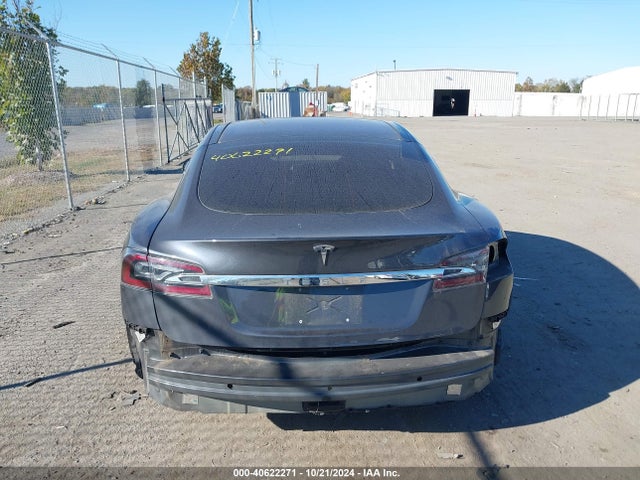 Tesla Model S 60/70/75/85 2016 5YJSA1E14GF154218 Image 16
