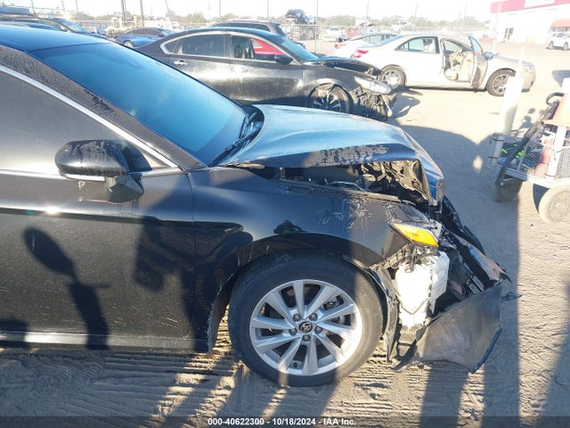Toyota CAMRY LE 2021 4T1C11AK4MU490548 Image 16