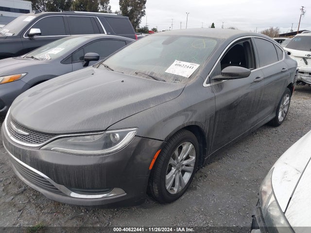 Chrysler 200 Limited 2015 1C3CCCAB5FN502878 Image 2