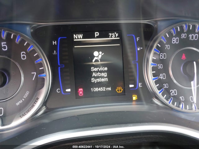 Chrysler 200 Limited 2015 1C3CCCAB5FN502878 Image 7