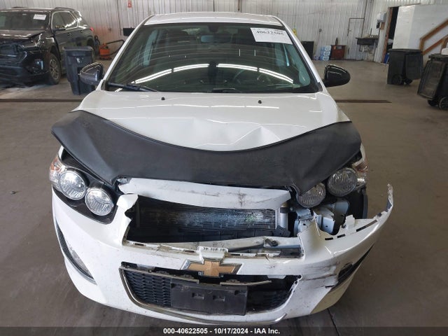 Chevrolet Sonic Rs Auto 2015 1G1JG6SB2F4199211 Image 13