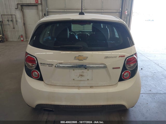 Chevrolet Sonic Rs Auto 2015 1G1JG6SB2F4199211 Image 17
