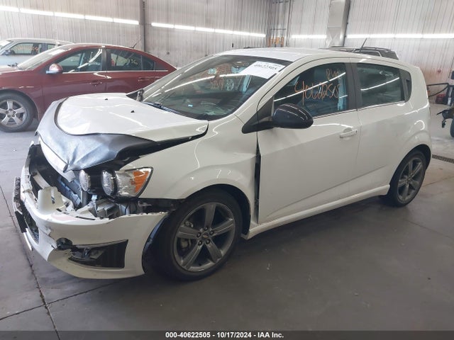 Chevrolet Sonic Rs Auto 2015 1G1JG6SB2F4199211 Image 2