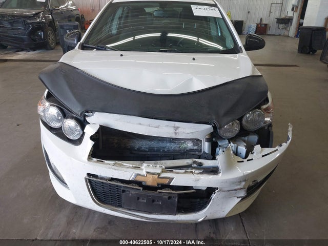 Chevrolet Sonic Rs Auto 2015 1G1JG6SB2F4199211 Image 6