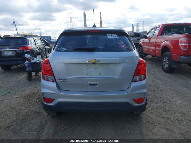 Chevrolet TRAX LS 2017 3GNCJKSBXHL244863 Image 16