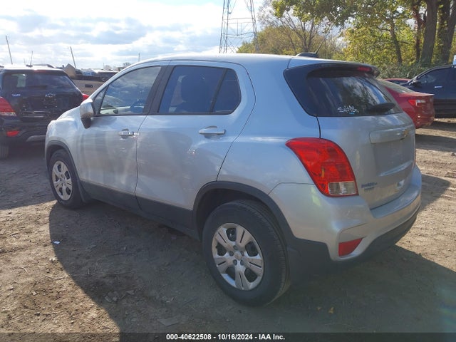 Chevrolet TRAX LS 2017 3GNCJKSBXHL244863 Image 3