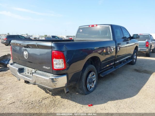 3C6UR5HJ0MG639831 RAM 2500 Tradesman  4x4 8' Box